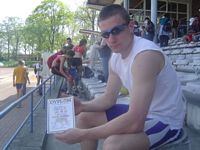 Karol swoim wynikiem zbli�y� si� do rekordu szko�y na dystansie 400m