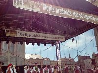 mms img-716760798